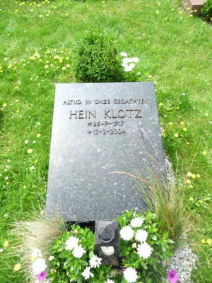 Heinz  Klotz